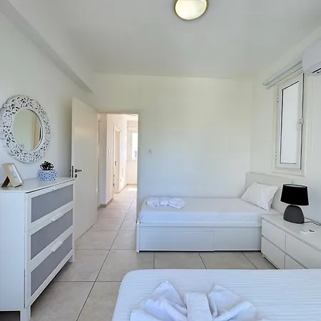 Serenity Family - 5 Min Walk To *