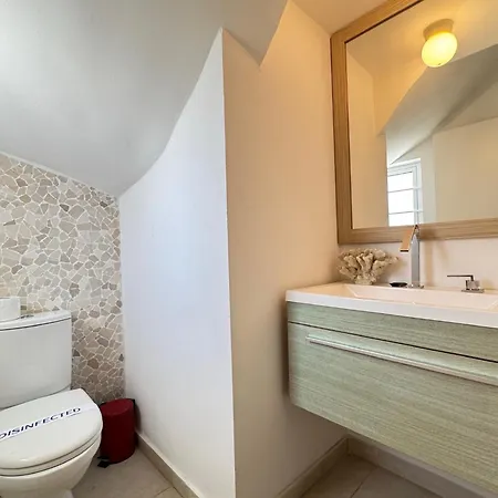 Serenity Family - 5 Min Walk To Paralímni