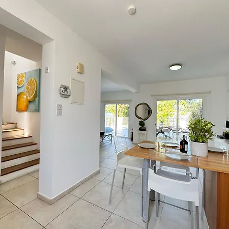 Villa Serenity Family - 5 Min Walk To *