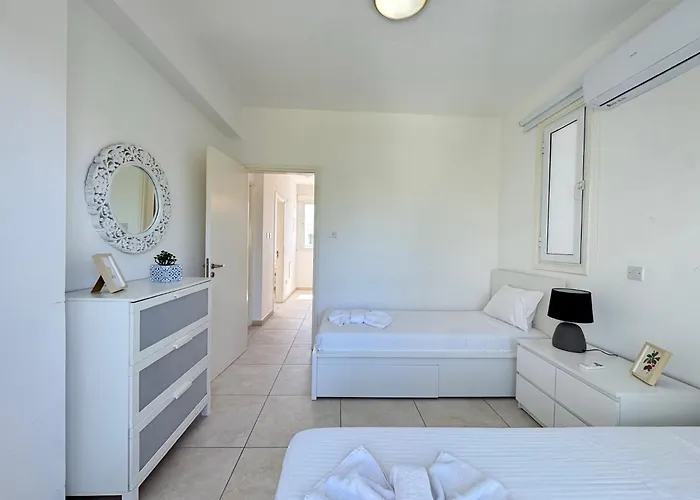 Serenity Family - 5 Min Walk To *